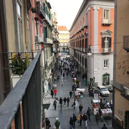 Base Napoli Plebiscito Bed and Breakfast Εξωτερικό φωτογραφία