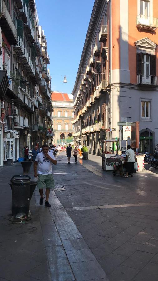 Base Napoli Plebiscito Bed and Breakfast Εξωτερικό φωτογραφία