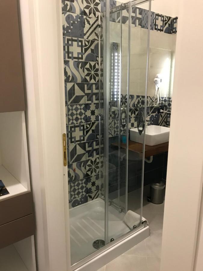 Base Napoli Plebiscito Bed and Breakfast Εξωτερικό φωτογραφία