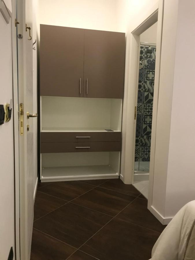 Base Napoli Plebiscito Bed and Breakfast Εξωτερικό φωτογραφία