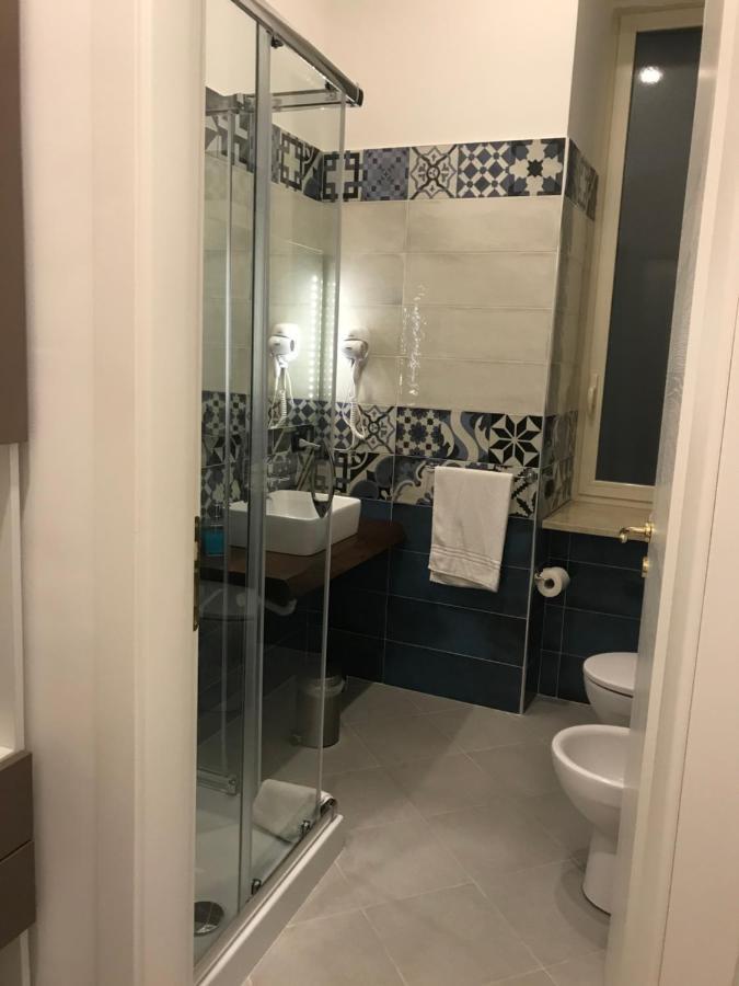 Base Napoli Plebiscito Bed and Breakfast Εξωτερικό φωτογραφία